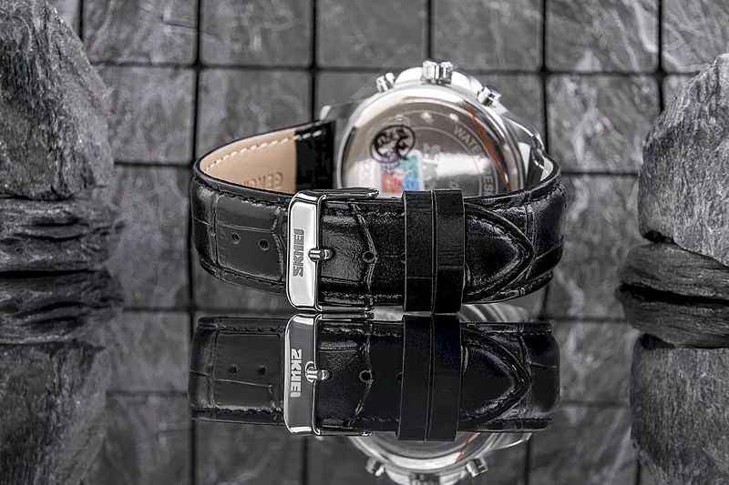SKMEI 2071LSISI Men’s Watch / silver