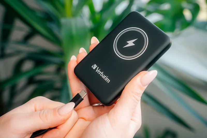 Verbatim Charge ‘n’ Go Liitiumpolümeer (LiPo) 5000 mAh Traadita laadimine Must