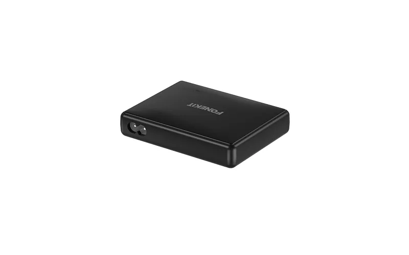 FoneKit GaN PD 140 W võrgulaadija, 3 x USB-C + 1 x USB-A, must