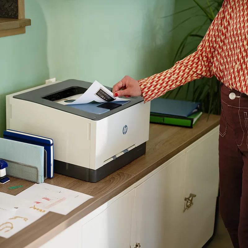 HP Color LaserJet Pro 3202dn 600 x 600 DPI A4