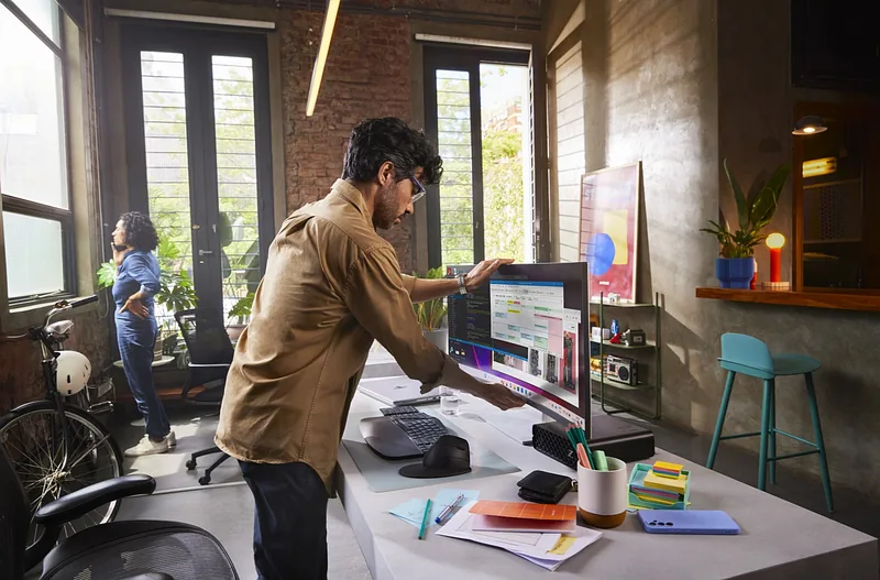 HP Series 7 Pro 37.5 inch WQHD+ Thunderbolt 4 Monitor – 738pu