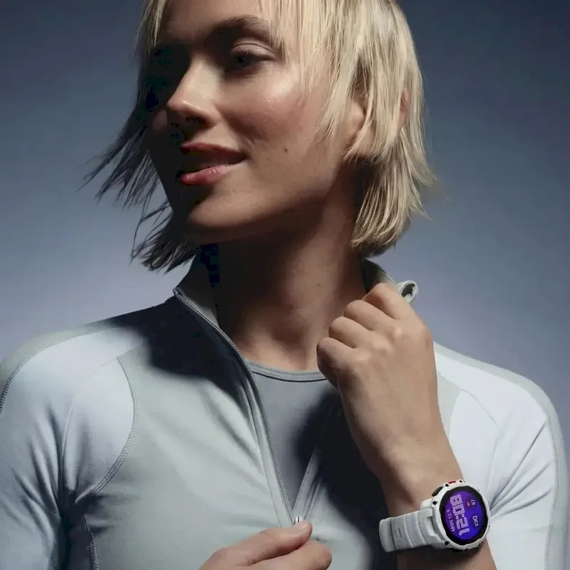 Polar Street X S-L Smartwatch Snow white