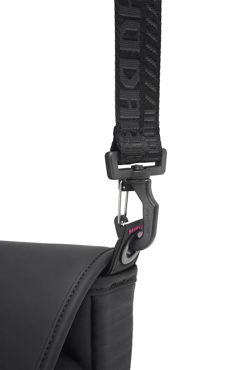 ASUS BC3004 ROG SLASH SLING BAG 4.0 Kullerikoti ümbris PU-nahk, Polüester Must
