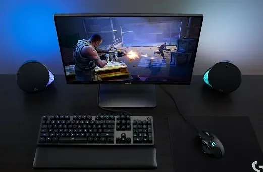 Logitech G560