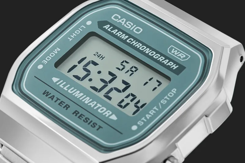 CASIO VINTAGE A168WA-3AYES Men’s Watch / silver/green
