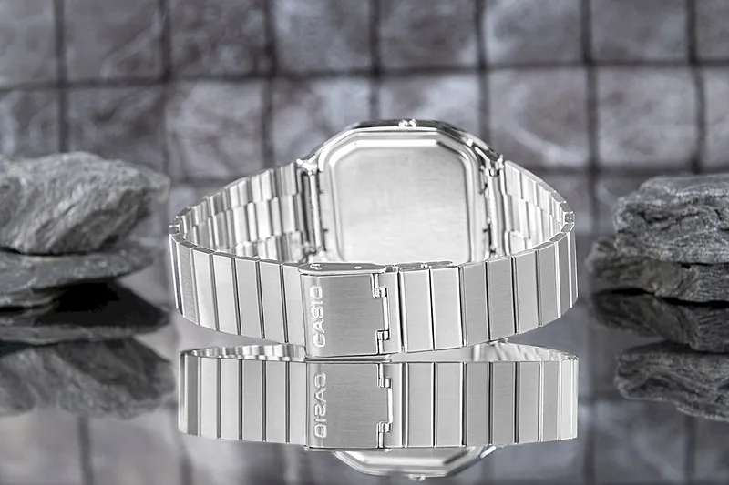 Casio Vintage AQ-240E-7ADR Unisex Watch 36mm Silver Case Silver Dial