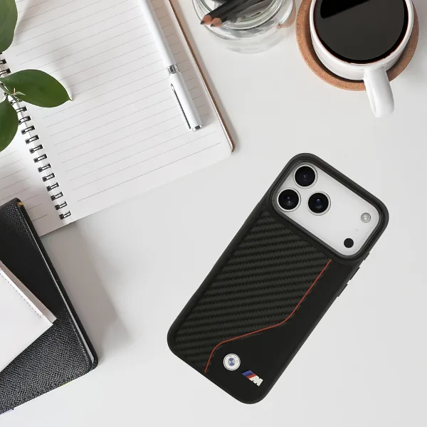 Kaitseümbris M Carbon Line & Logo MagSafe iPhone 17 Pro Maxi jaoks, punane