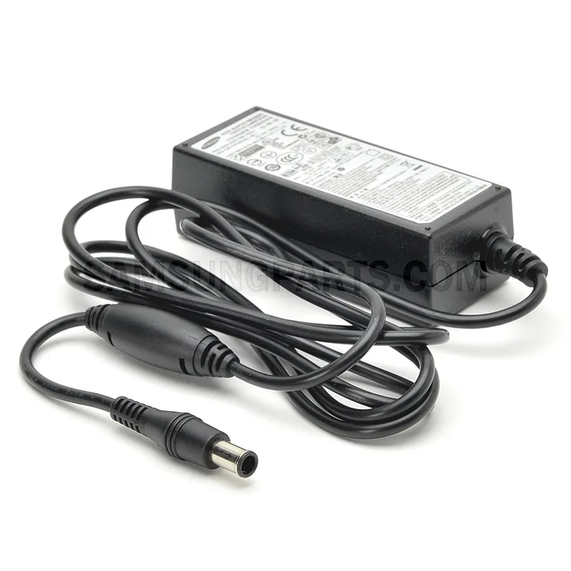 Samsung BN44-00394A toiteadapter ja vaheldi Must