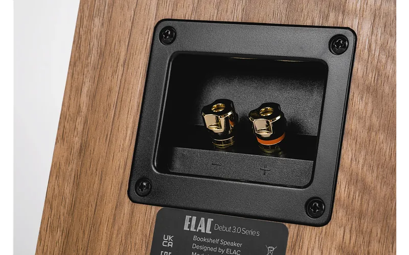 ELAC Debut 3.0 B5.3 jalutuskõlaripaar, pähkel