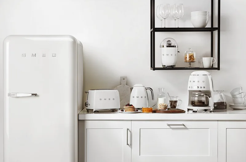 Smeg 50’s Style Drip Filter Coffee Machine DCF02WHEU White