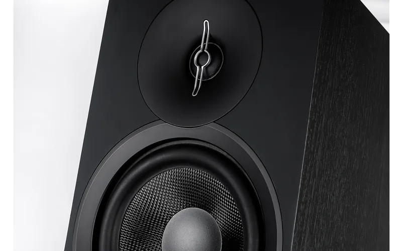 ELAC Debut 3.0 F6.3 põrandakõlaripaar, must