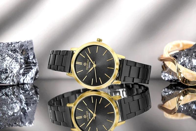 Giewont Sapphire Women’s Watch / gold/black
