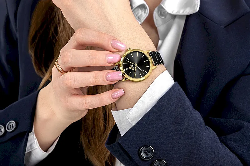 Giewont Sapphire Women’s Watch / gold/black