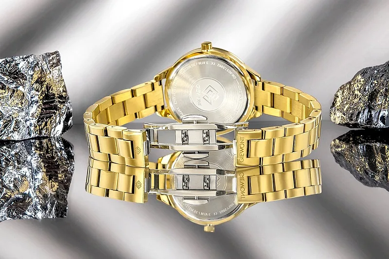 Giewont Sapphire Women’s Watch / gold/black