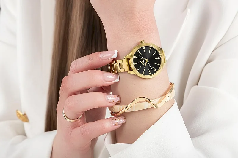 Giewont Sapphire Women’s Watch / gold/black