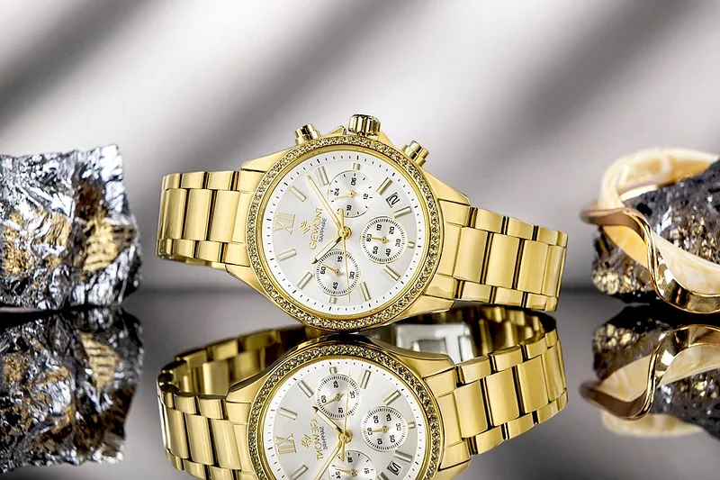 Giewont Sapphire Ladies Watch / gold/silver