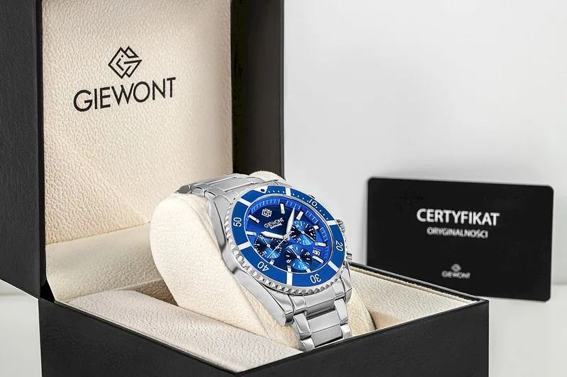 Giewont Chronograph Sapphire Men’s Watch GW3970-B3 / silver-blue