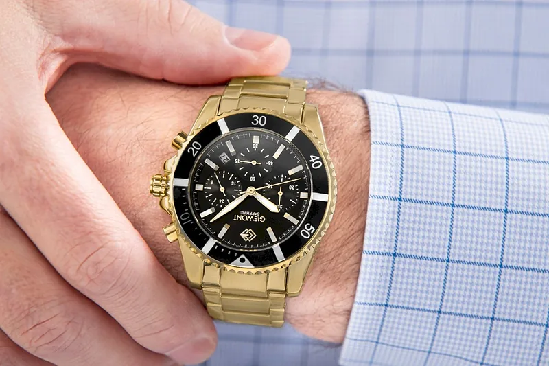 Giewont Chronograph Sapphire Men’s Watch / Gold/black