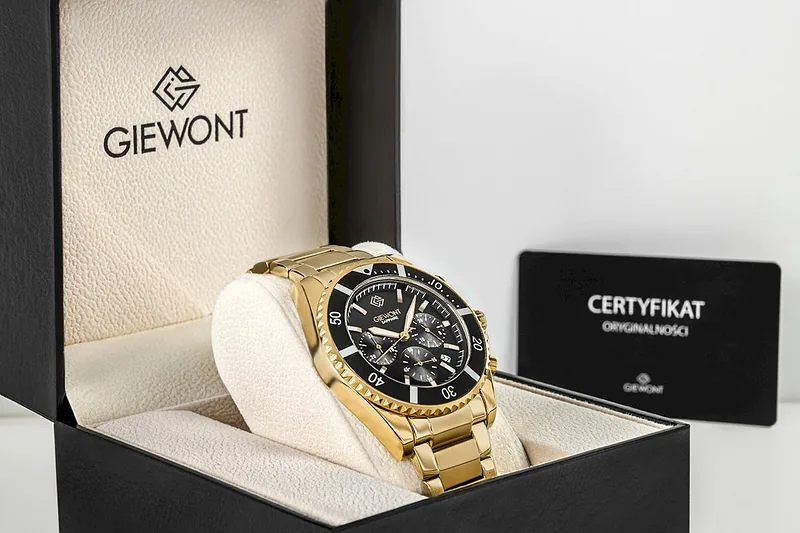 Giewont Chronograph Sapphire Men’s Watch / Gold/black