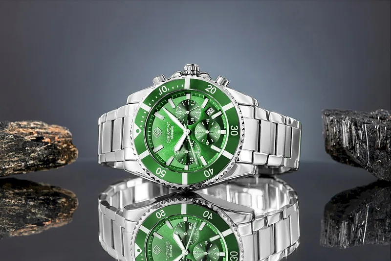 Giewont Chronograph Sapphire Men’s Watch / silver-green