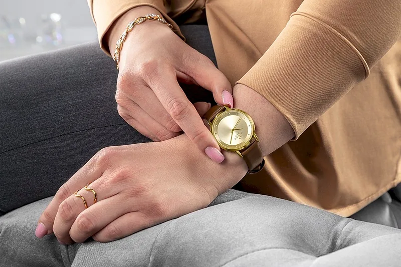 Giewont Sapphire Women’s Watch GW4130-A2 / gold
