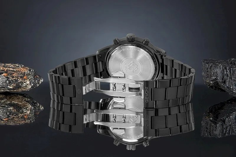 Giewont Men’s Chronograph Sapphire Watch GW4580-B1 / black