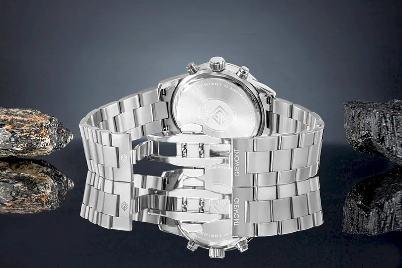 Giewont Chronograph Sapphire Men’s Watch GW4580-B2 / silver