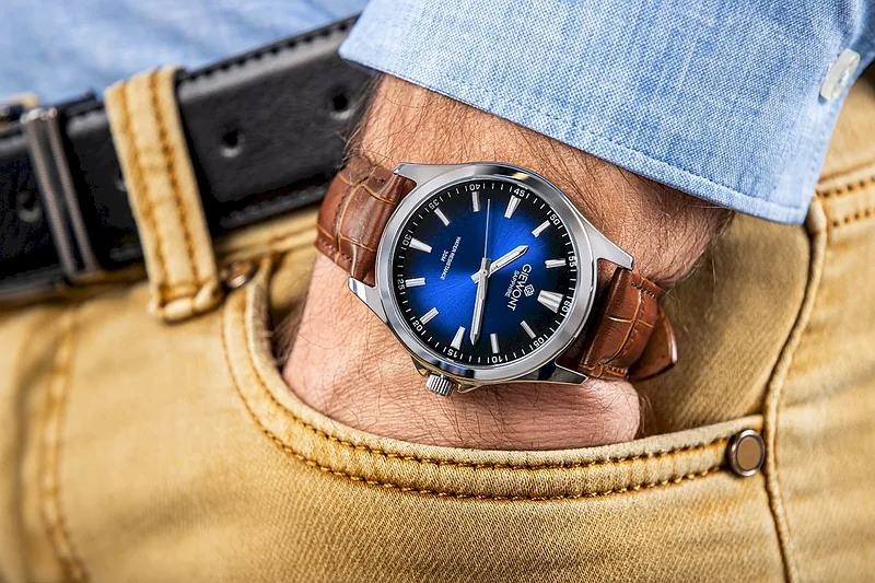 Giewont Elegance Sapphire Men’s Watch / brown/blue