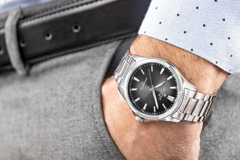 Giewont Elegance Sapphire Men’s Watch / silver/black