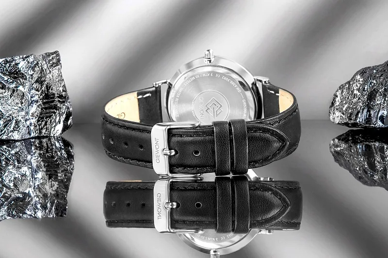 Giewont Sapphire Ladies Watch / silver