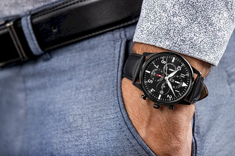 Giewont Men’s Chronograph Sapphire Watch GW5630-A1 / black