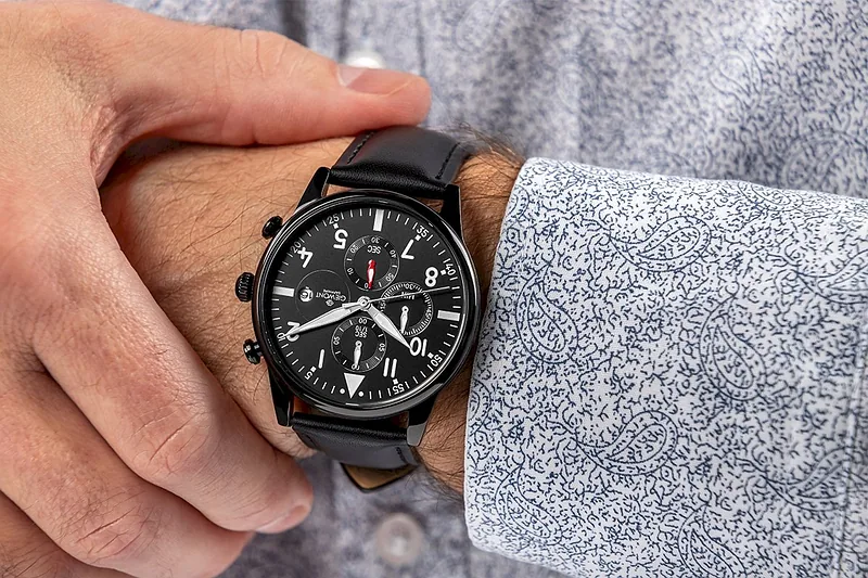 Giewont Men’s Chronograph Sapphire Watch GW5630-A1 / black