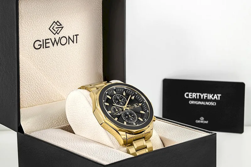 Giewont Chronograph Sapphire Men’s Watch / gold/black