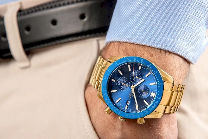 Giewont Chronograph Sapphire Men’s Watch / gold-blue