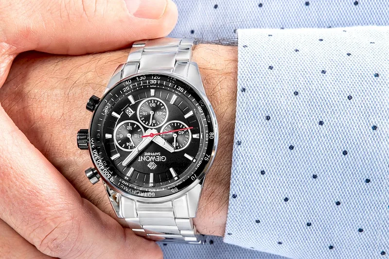 Giewont Chronograph Sapphire Men’s Watch / silver/black