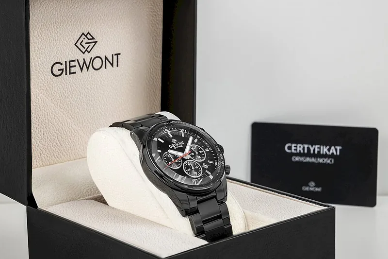 Giewont Men’s Chronograph Sapphire Watch GW9140-B2 / black