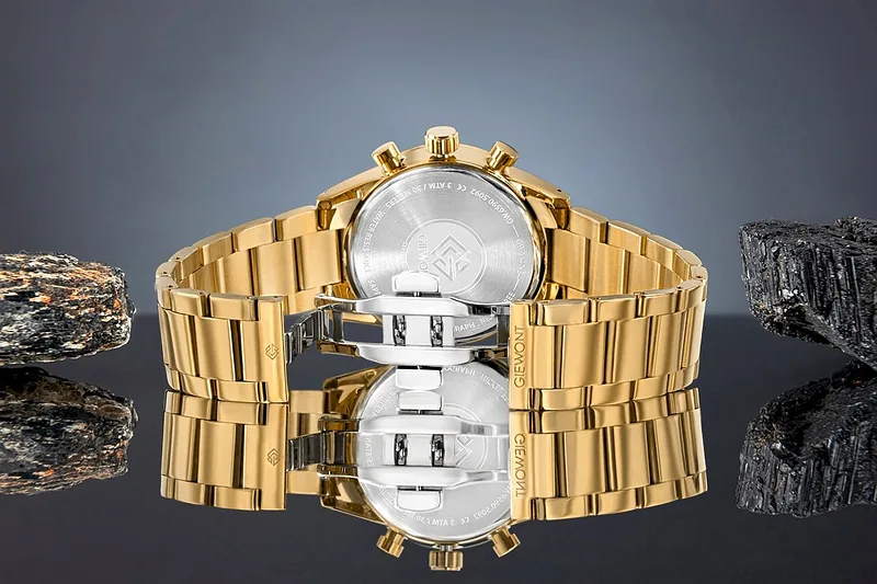 Giewont Chronograph Sapphire Men’s Watch / gold/black