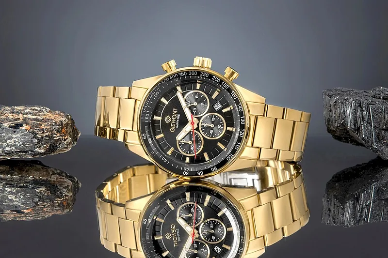 Giewont Chronograph Sapphire Men’s Watch / gold/black