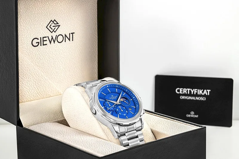 Giewont Chronograph Sapphire Men’s Watch / silver-blue