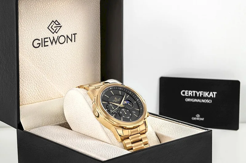 Giewont Chronograph Sapphire Men’s Watch / gold/black