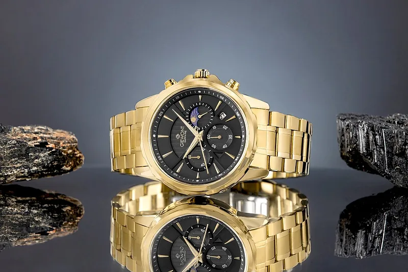 Giewont Chronograph Sapphire Men’s Watch / gold/black