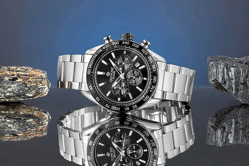 Giewont Chronograph Sapphire Men’s Watch / silver/black