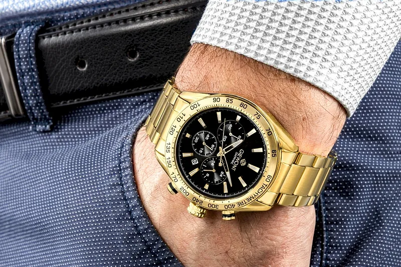 Giewont Men’s Chronograph Sapphire Watch / gold/black
