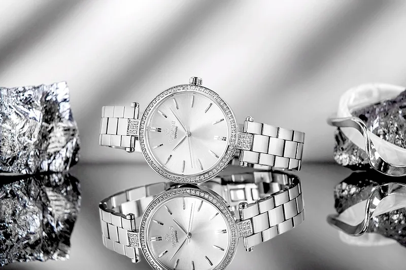 Giewont Sapphire Ladies Watch / silver