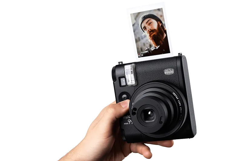 Fujifilm Instax Mini 99 62 x 46 mm Must