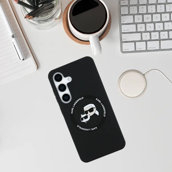Karl Lagerfeldi silikoonist ümbris topeltpeade ja ringikujulise MagSafe’iga Samsung Galaxy S25+ must