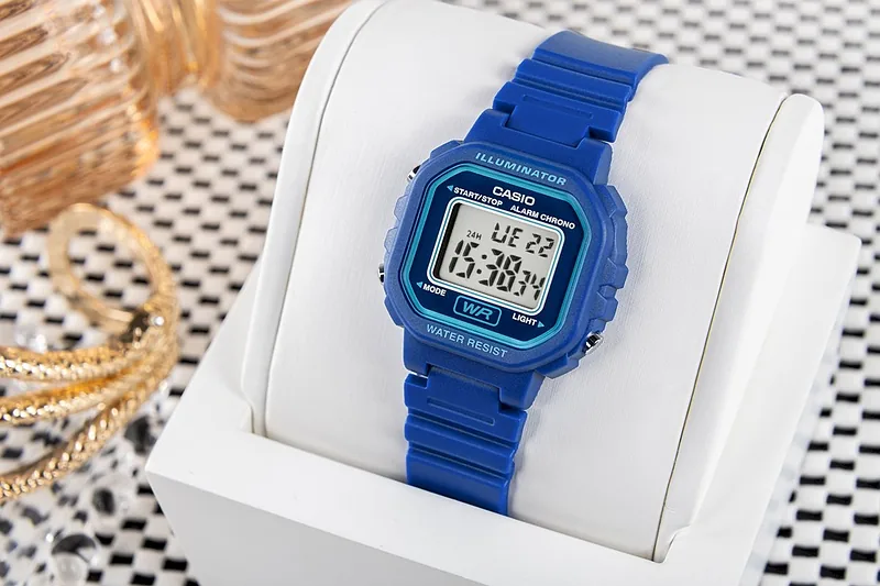 CASIO LA-20WH-2AEF Unisex Watch / white