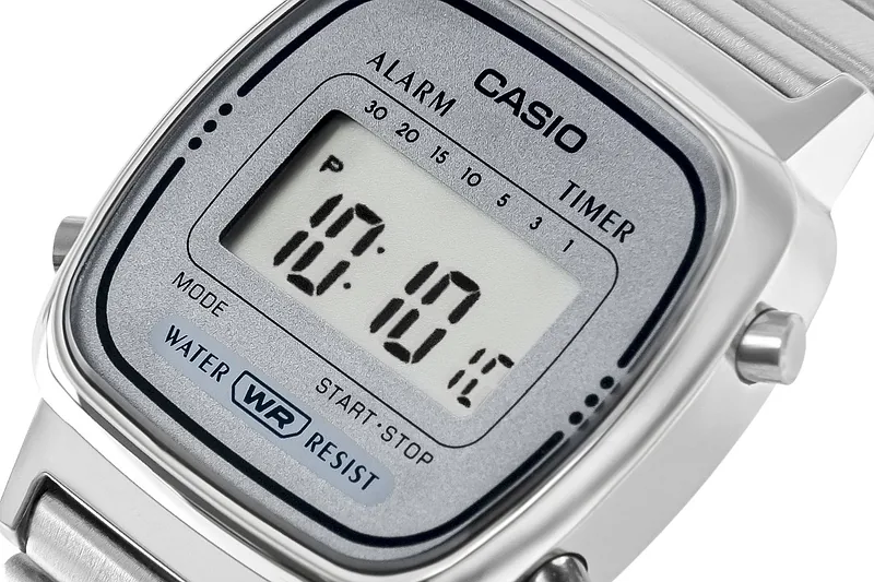 CASIO Vintage LA670WEA-7EF Women’s Watch / silver