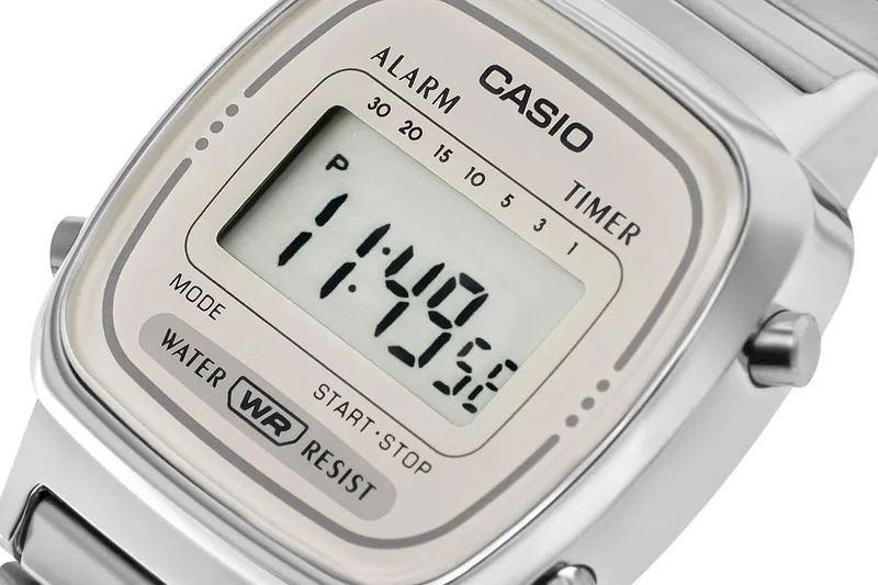 CASIO Vintage LA670WEA-8AEF Women’s Watch / silver