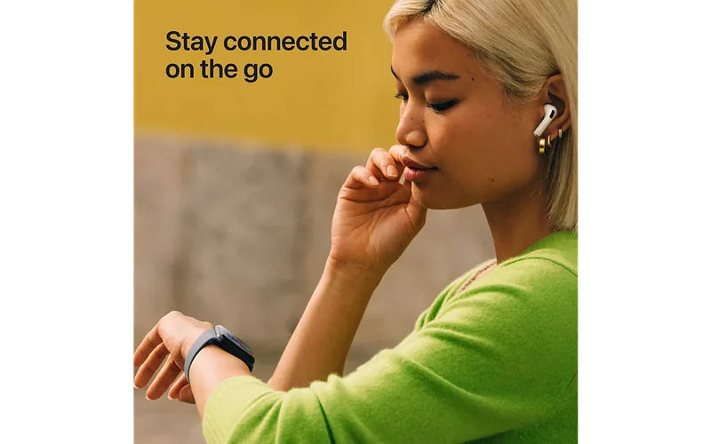 Apple Watch SE 3 (GPS + Cellular) 40 mm tähtivalge alumiiniumkorpus ja tähtivalge spordirihm, S/M